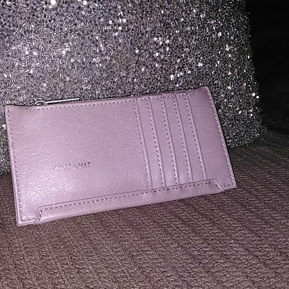 Lot of 2 Matt&Nat 🥀🌼mini wallets.